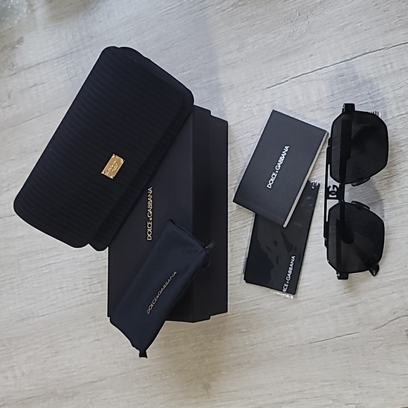 DOLCE & GABBANA Aviator Sunglasses - Picture 4 of 15